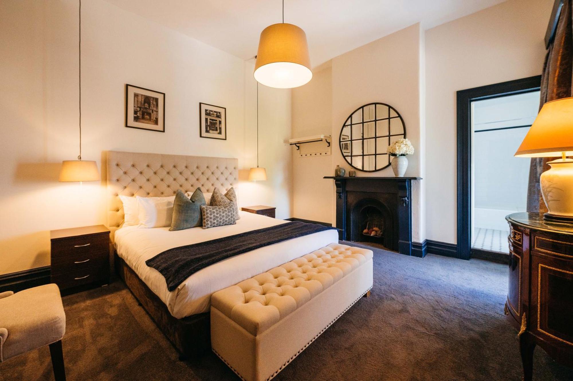 Hotel Etico At Mount Victoria Manor Екстериор снимка